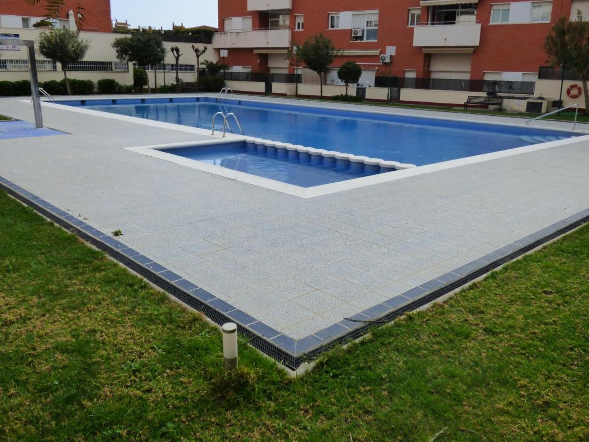 Nexthome Beach & Pool โยเรตเดมาร์ ภายนอก รูปภาพ